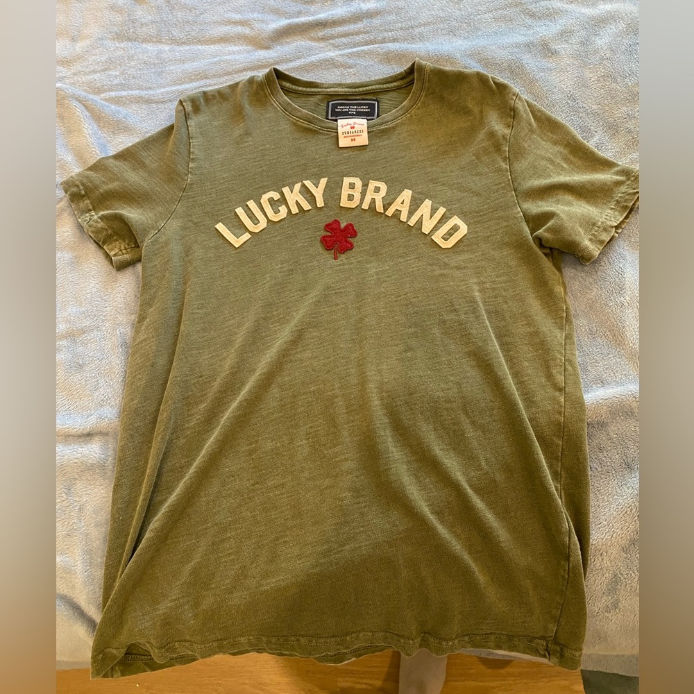 lucky brand men’s shirt. size medium.